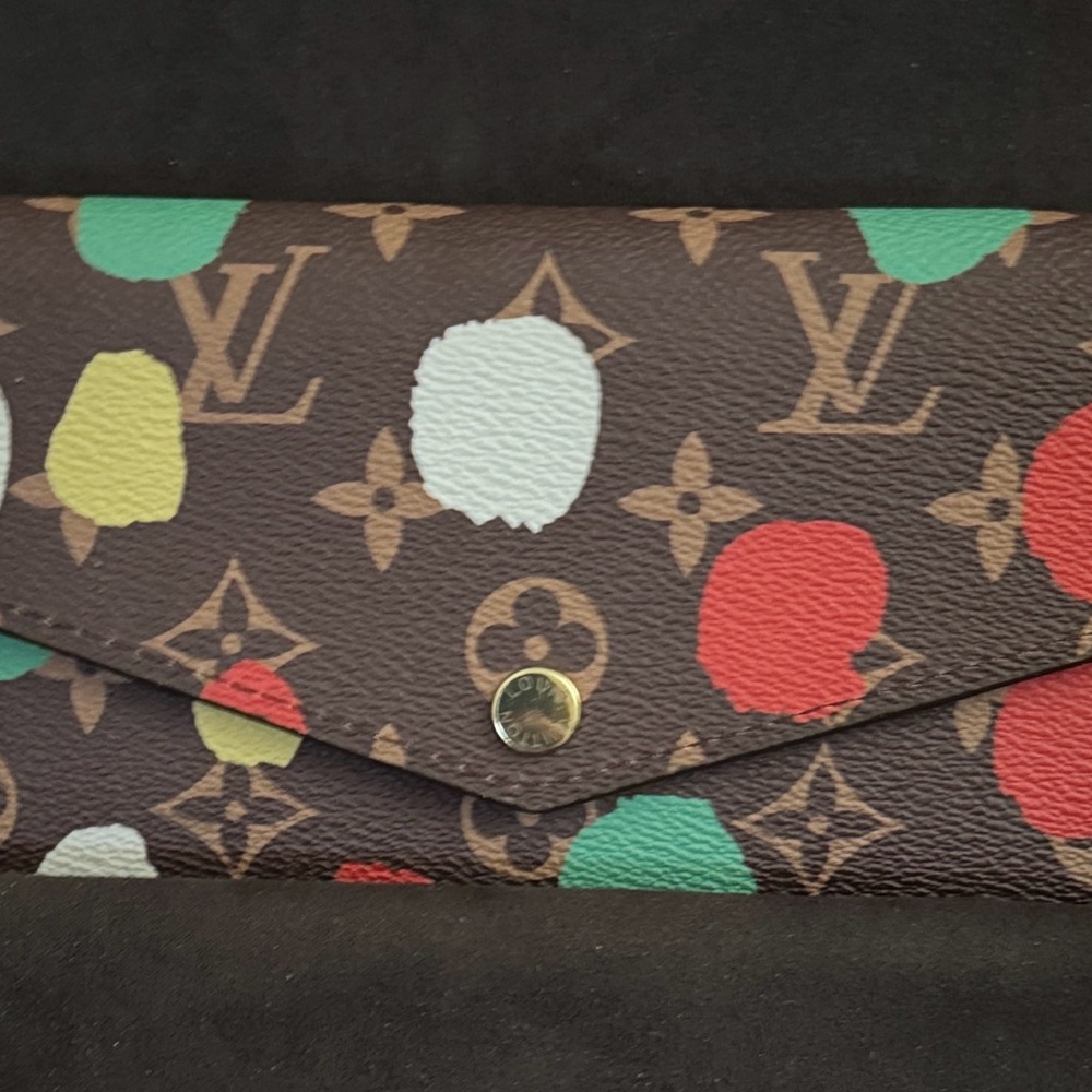 Gorgeous Brown Wallet with Multicolor Accents